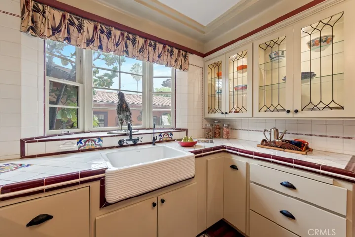 901 East 37th Street, Long Beach, California 90807