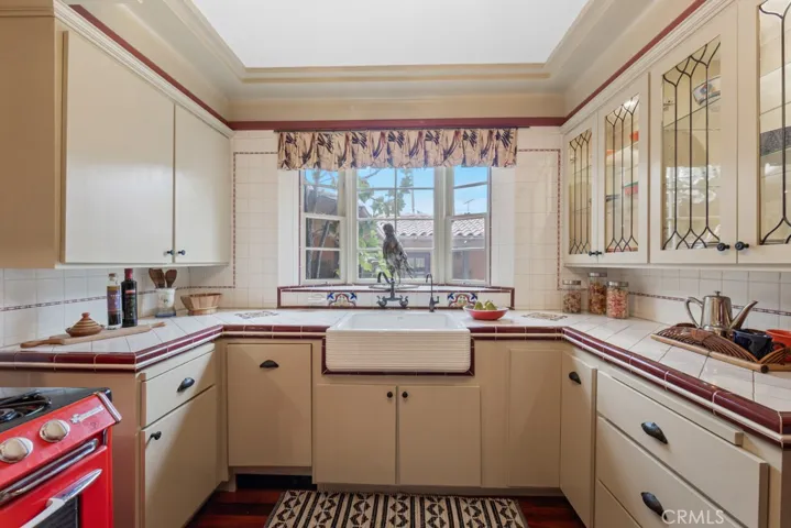 901 East 37th Street, Long Beach, California 90807