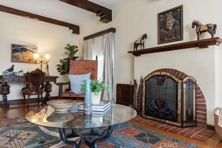 901 East 37th Street, Long Beach, California 90807