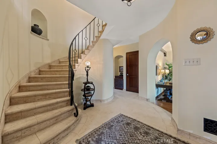 Magnesite foyer area