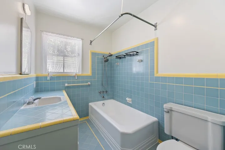 3710 Myrtle Bath