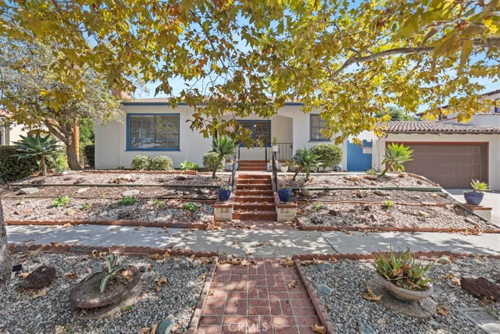 3710 Myrtle Front