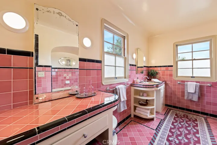 901 East 37th Street, Long Beach, California 90807
