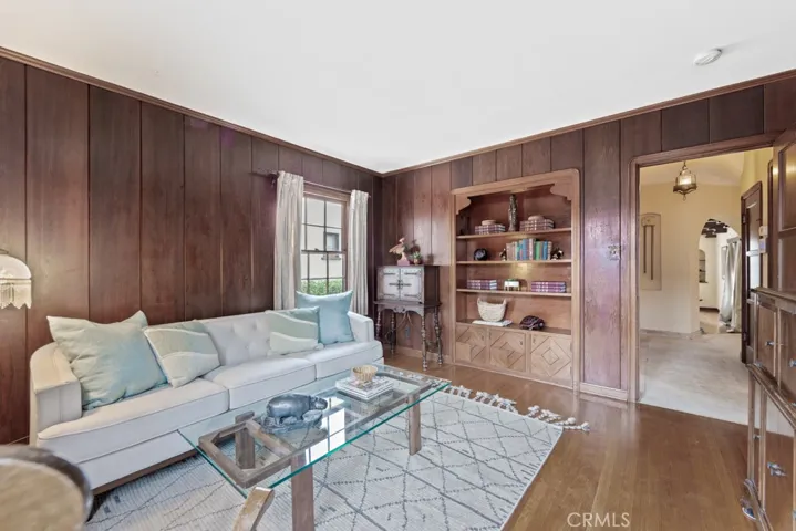 901 East 37th Street, Long Beach, California 90807