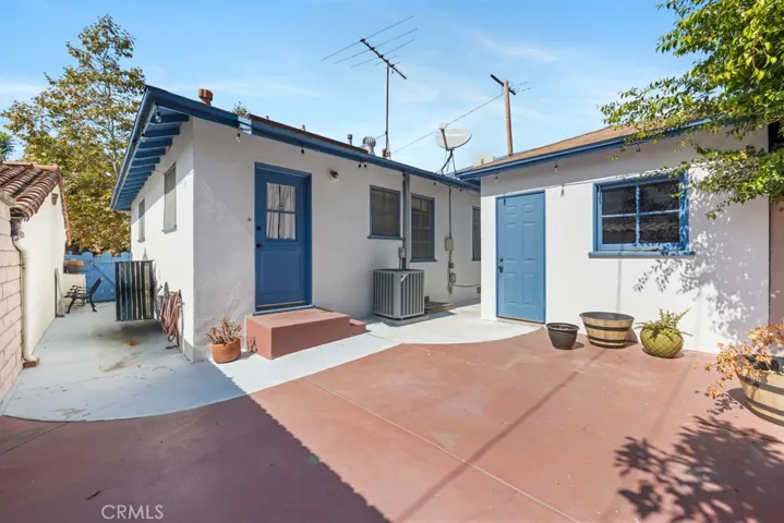 3710 Myrtle backyard