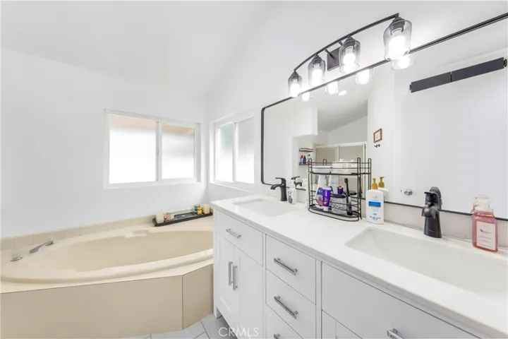 33510 Mill Pond Drive, Wildomar, California 92595