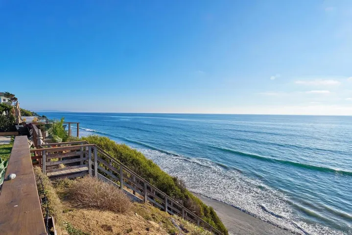 1472 Neptune Avenue, Encinitas, California 92024