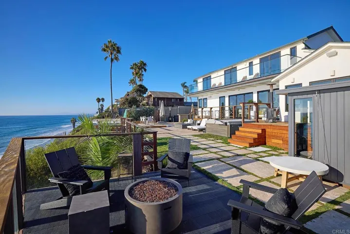 1472 Neptune Avenue, Encinitas, California 92024
