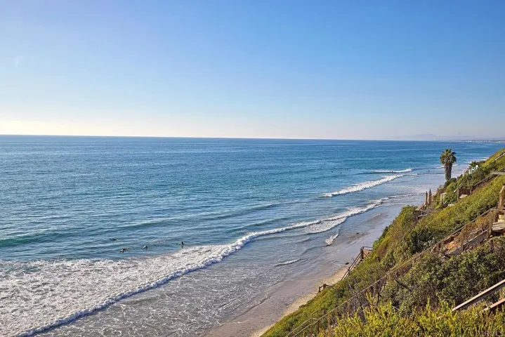 1472 Neptune Avenue, Encinitas, California 92024