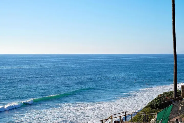 1472 Neptune Avenue, Encinitas, California 92024