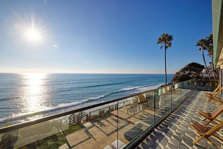 1472 Neptune Avenue, Encinitas, California 92024