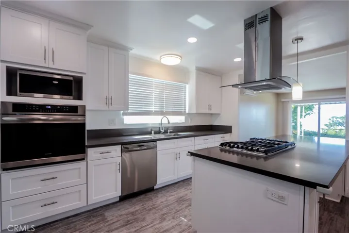 28749 Cedarbluff Drive, Rancho Palos Verdes, California 90275
