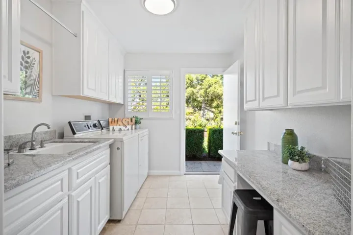 14898 Clara Street, Los Gatos, California 95032