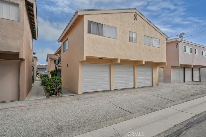 1235 Amethyst Street, Redondo Beach, California 90277