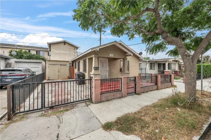 1528 E 15th Street, Long Beach, California 90813