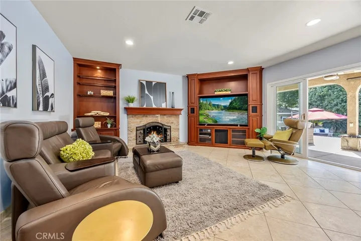 18962 Gordon Lane, Yorba Linda, California 92886