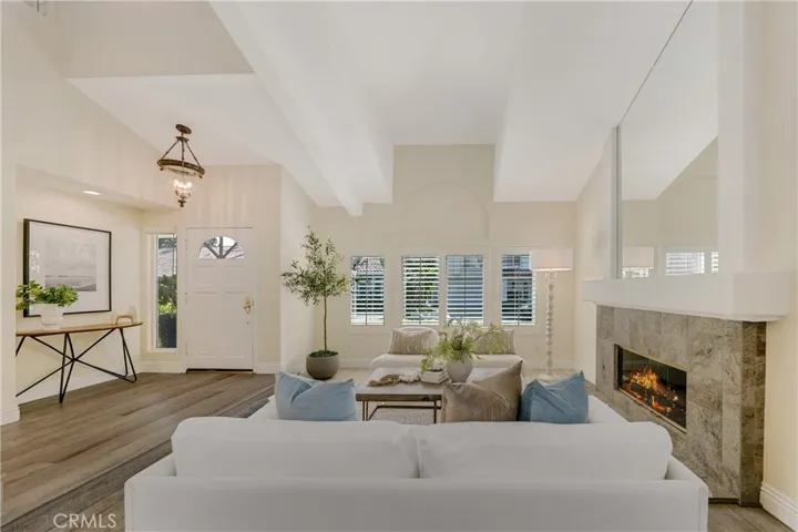 2916 Corte Portofino, Newport Beach, California 92660