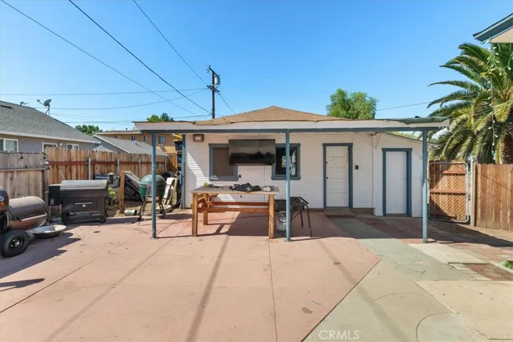 910 S Joy Street, Corona, California 92879
