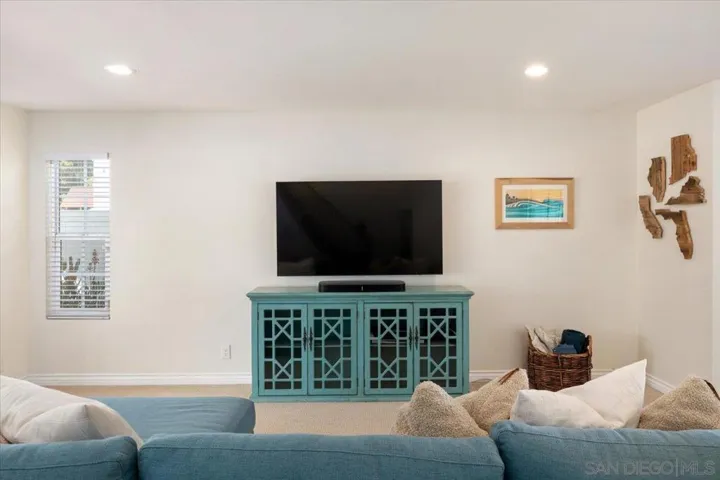 3805 Carnegie Drive, Oceanside, California 92056