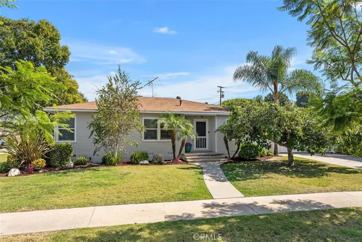 5896 E Pageantry Street, Long Beach, California 90808