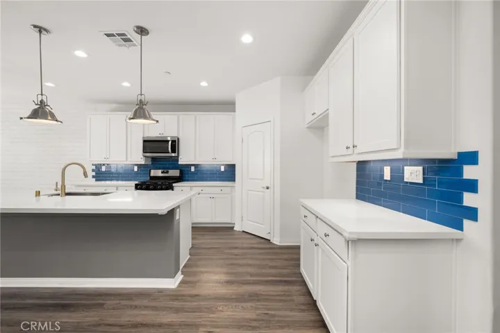 16009 Pitzer Street, Fontana, California 92336
