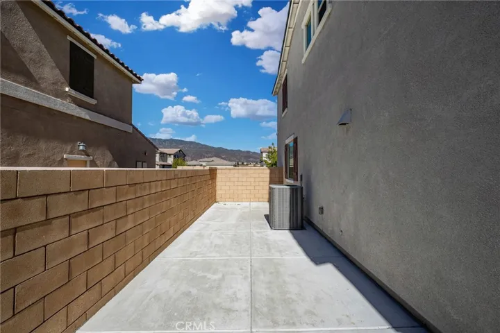 16009 Pitzer Street, Fontana, California 92336