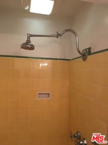 1205 S Ogden Drive 2, Los Angeles, California 90019