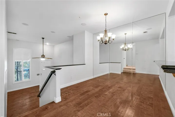 Spacious Dining area