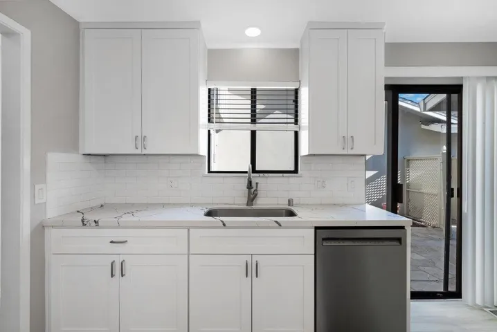 330 Donnas Lane, Hollister, California 95023