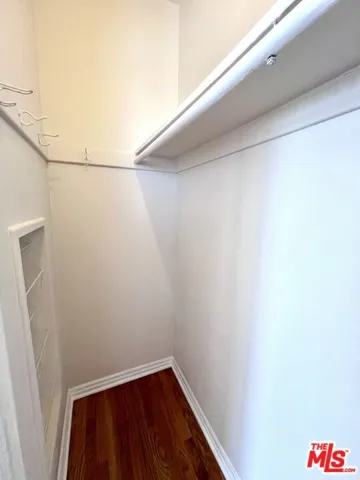 374 S La Jolla Avenue, Los Angeles, California 90048
