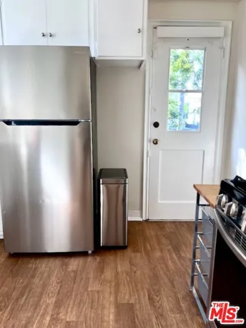 374 S La Jolla Avenue, Los Angeles, California 90048