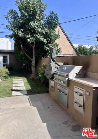 374 S La Jolla Avenue, Los Angeles, California 90048