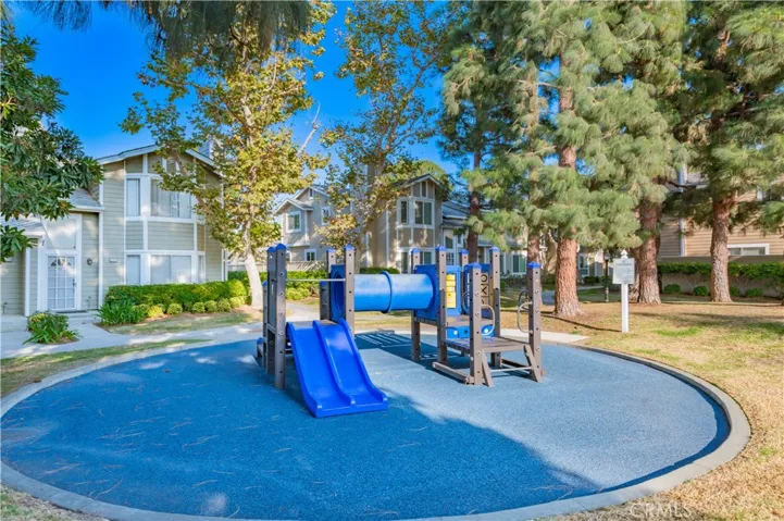 114 Monroe 144, Irvine, California 92620