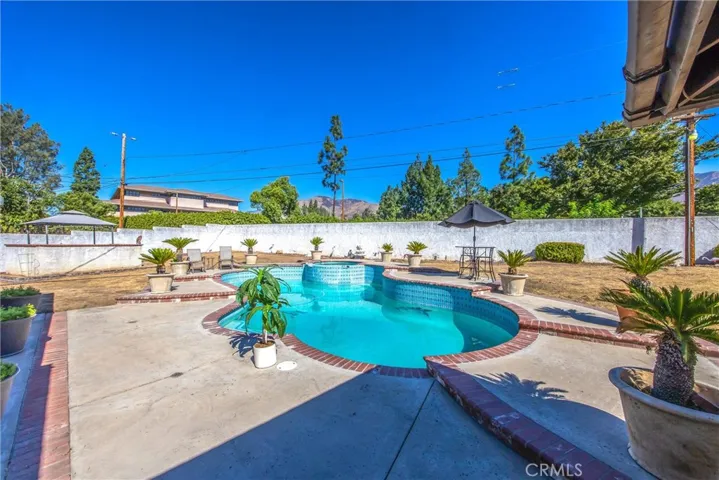 27878 Stratford Street, Highland, California 92346