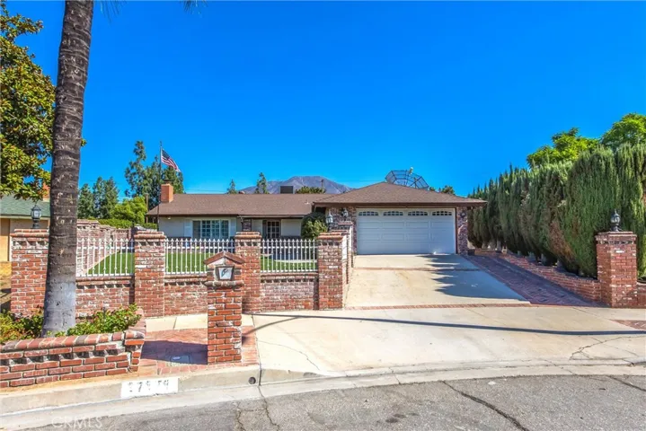 27878 Stratford Street, Highland, California 92346