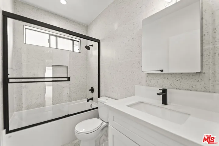 1254 9th Street H, Santa Monica, California 90401