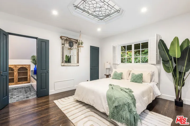 9092 St Ives Drive, Los Angeles, California 90069