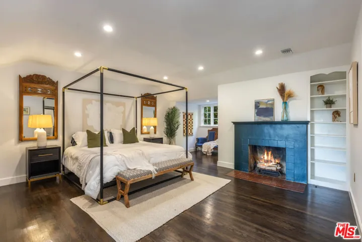 9092 St Ives Drive, Los Angeles, California 90069
