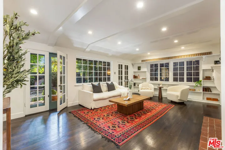 9092 St Ives Drive, Los Angeles, California 90069
