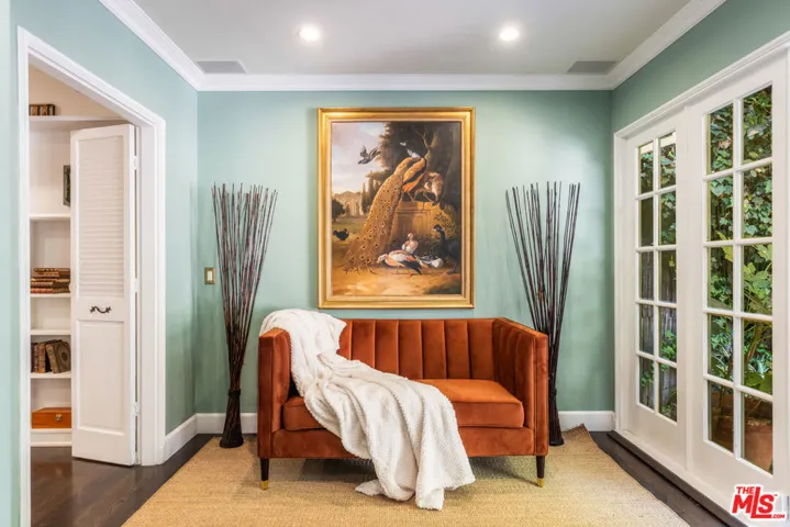 9092 St Ives Drive, Los Angeles, California 90069