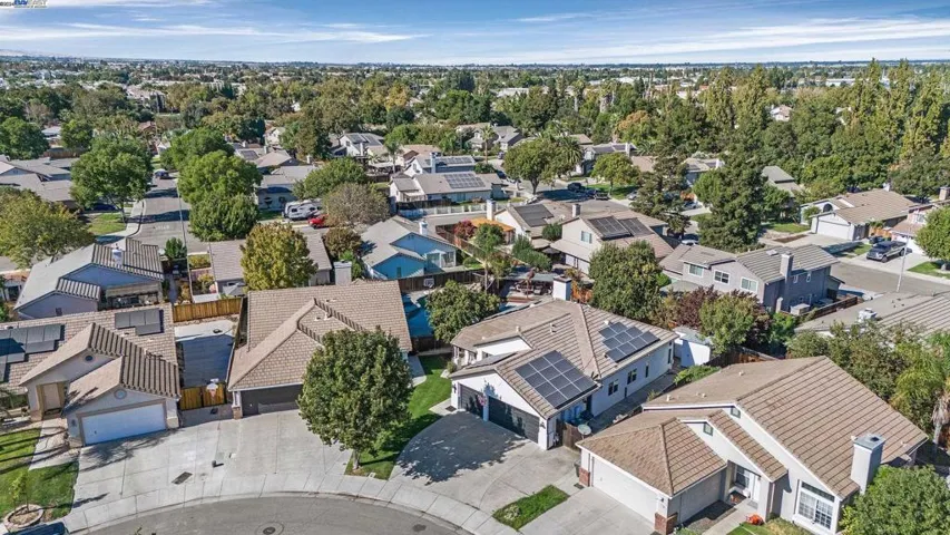 1835 Lone Fox Ct, Tracy, California 95376