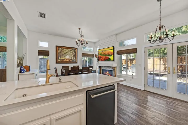 1835 Lone Fox Ct, Tracy, California 95376