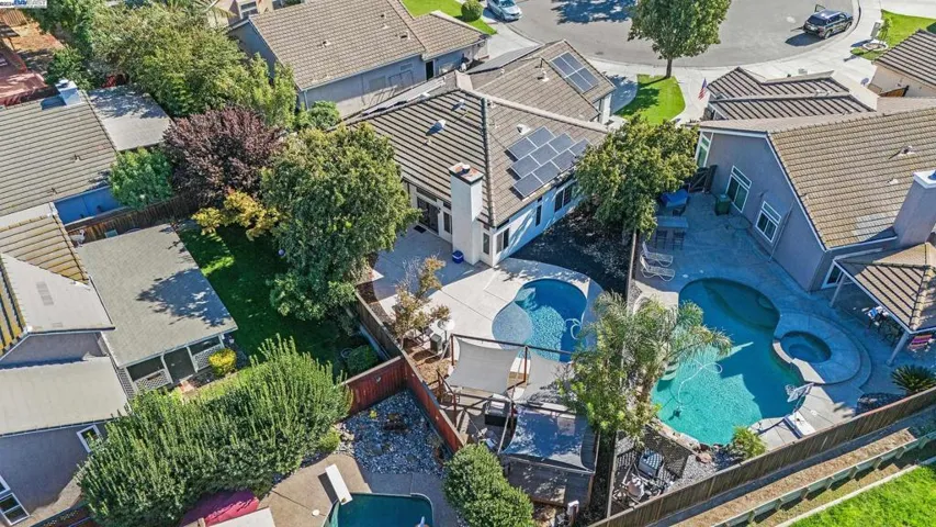 1835 Lone Fox Ct, Tracy, California 95376