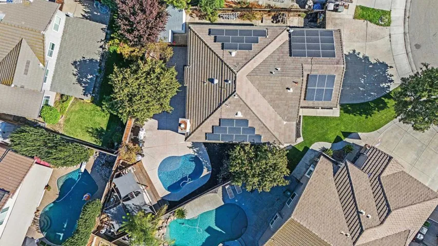 1835 Lone Fox Ct, Tracy, California 95376