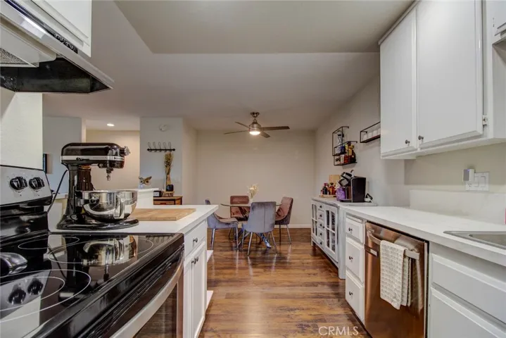 17522 Vandenberg Lane 6, Tustin, California 92780