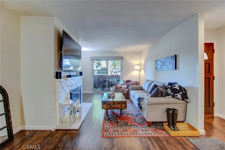 17522 Vandenberg Lane 6, Tustin, California 92780