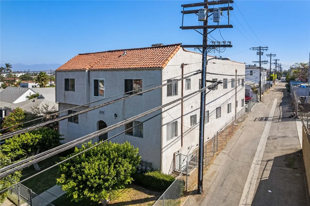 1858 S Orange Drive, Los Angeles, California 90019 home-pic-4