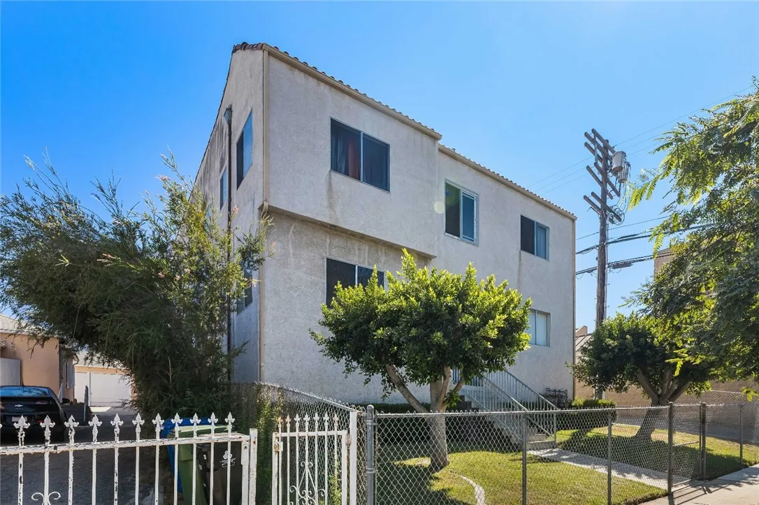 1858 S Orange Drive, Los Angeles, California 90019 home-pic-17