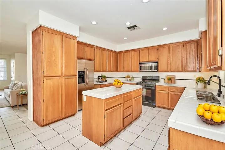 8428 Lindenhurst Street, Riverside, California 92508