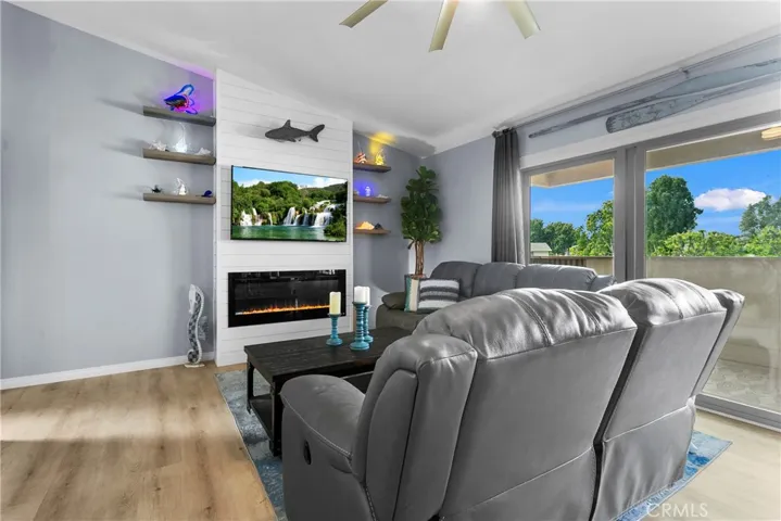 8888 Lauderdale Court 216g, Huntington Beach, California 92646